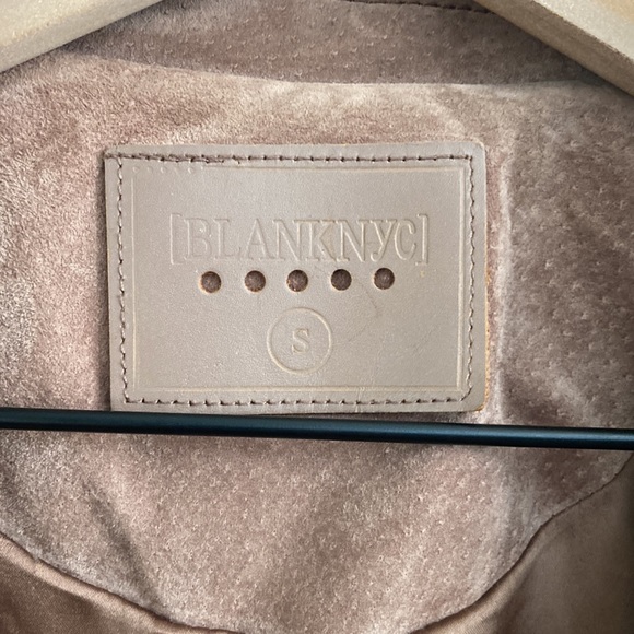 BLANKNYC Suede Moto Jacket in Sand Stoner - Picture 3 of 7